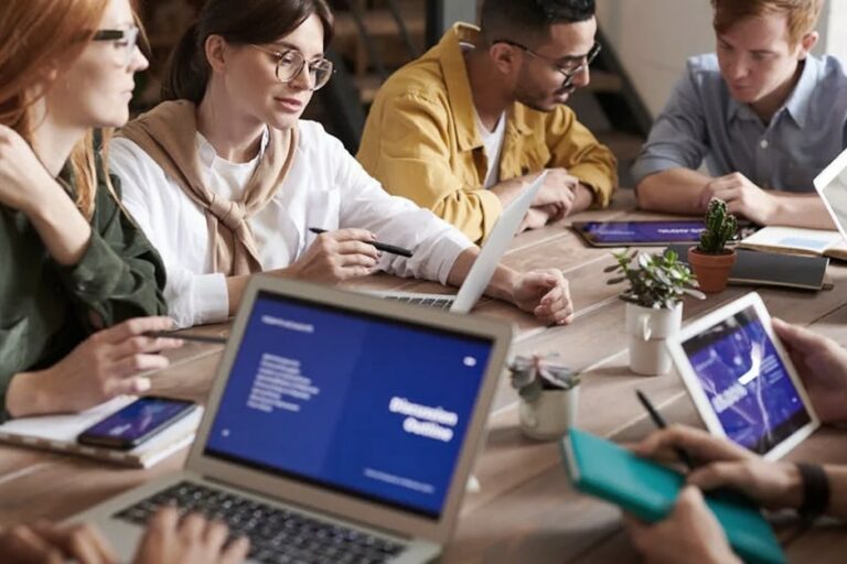 Stratégie de marque employeur pour différencier et valoriser l'entreprise